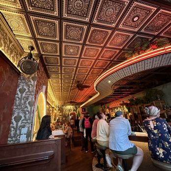 Papi - Inside - Cocktail Bars Near Me - Portland, Maine