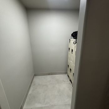 Sin City Iron - Lockers/ dressing room - Trainers Near Me - Las Vegas, Nevada Sin City Iron - Lockers/ dressing room - Trainers Near Me - Las Vegas, Nevada