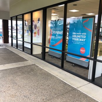 AT&T Store - Side of retail location sunset esplanade. - Mobile Phones Near Me - Hillsboro, Oregon