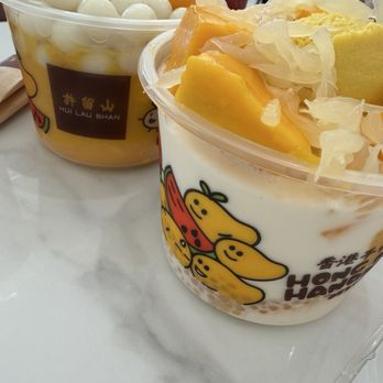 Hui Lau Shan - Pomelo in front, and mango chewy ball - Desserts Near Me - Elk Grove, California Hui Lau Shan - Pomelo in front, and mango chewy ball - Desserts Near Me - Elk Grove, California