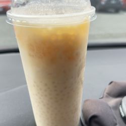 Cherry Fruit Juice & Icy Bar - Mango bubble tea