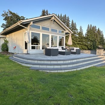 J Zamora Construction - Raised paver patio, steps, seating wall and retaining wall - Landscape Architects or Designers Near Me - Covington, Washington J Zamora Construction - Raised paver patio, steps, seating wall and retaining wall - Landscape Architects or Designers Near Me - Covington, Washington