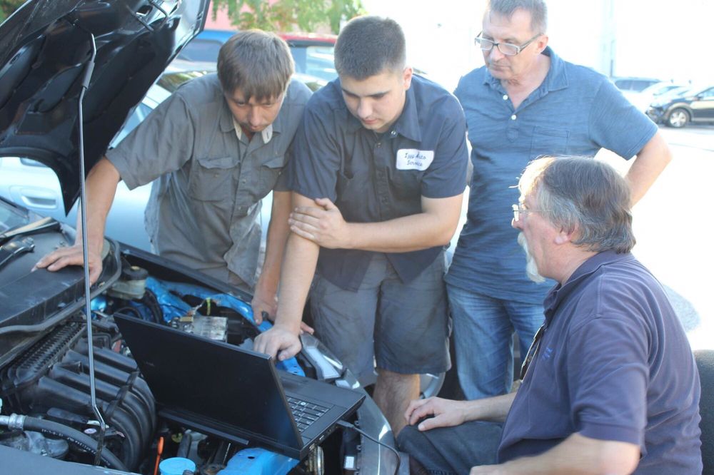 IZZY AUTO SERVICE Updated September 2024 47 Main St, Reisterstown