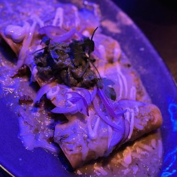 La Popular - Blancas Enchiladas IG: @ammysalamii - Mexican Near Me - Porter Ranch, California La Popular - Blancas Enchiladas IG: @ammysalamii - Mexican Near Me - Porter Ranch, California