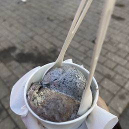 Black sesame and cookie dough Black sesame and cookie dough