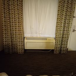 Ugly 60's curtains Ugly 60's curtains