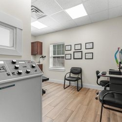 Fernandina Chiropractic Center - Yulee Exam Room 2