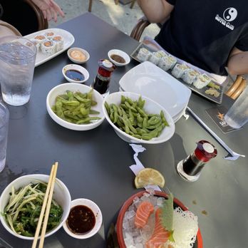 Kamehachi - Huge portion of Edamame. Like biggest ever. Salmon sashimi. Seaweed salad. - Sushi Bars Near Me - Chicago, Illinois Kamehachi - Huge portion of Edamame. Like biggest ever. Salmon sashimi. Seaweed salad. - Sushi Bars Near Me - Chicago, Illinois