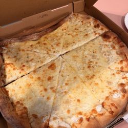Franco's Pizza & Pasta - Ricotta garlic pizza