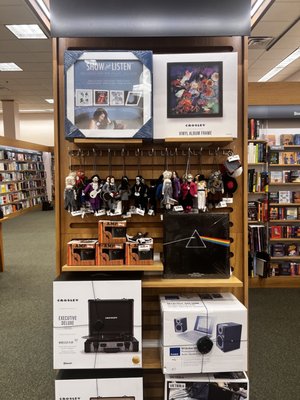 Barnes & Noble by null
