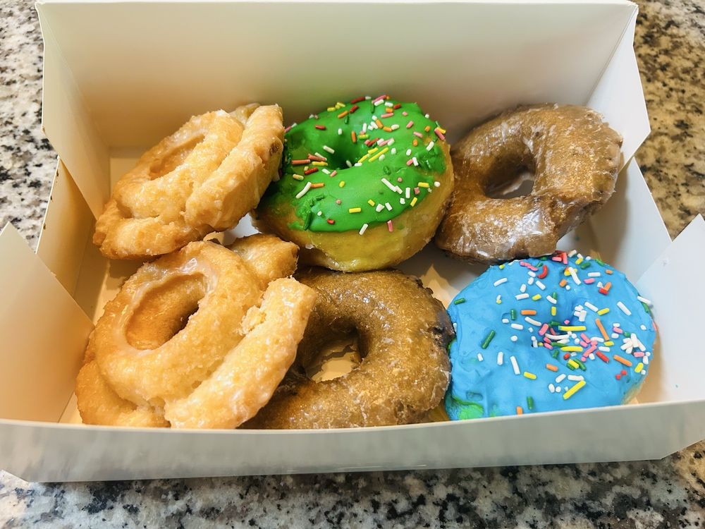 Love Donuts And Smoothie Logo