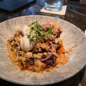Earls Kitchen + Bar - New American Near Me - Miami, Florida Earls Kitchen + Bar - New American Near Me - Miami, Florida
