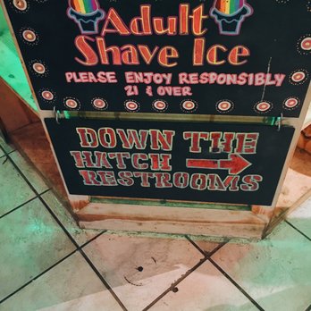 Breakwall Shave Ice - Sign posted by the cashier - Shaved Ice Near Me - Lahaina, Hawaii
