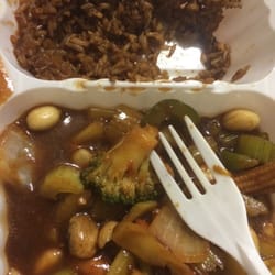 Canton Chinese Restaurant - Worst Chinese food I've ever had.