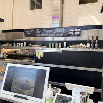 The Shore Shack - American Near Me - Pacifica, California