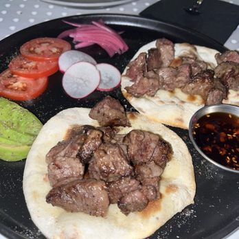 Humo Woodfire Oven Kitchen - Pizza Near Me - El Paso, Texas