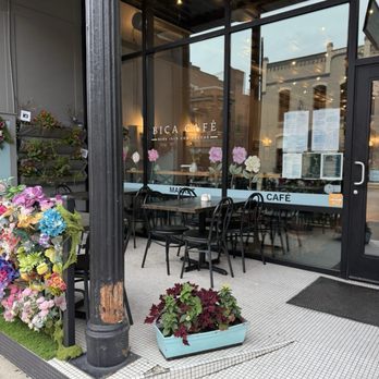 Bica Cafe - Welcoming patio - Bakeries Near Me - Noblesville, Indiana Bica Cafe - Welcoming patio - Bakeries Near Me - Noblesville, Indiana