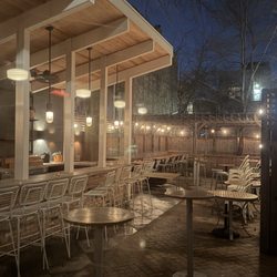 The Hi-Lo - Unique patio