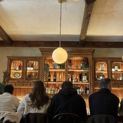 Waverly Kitchen & Bar - Bar area
