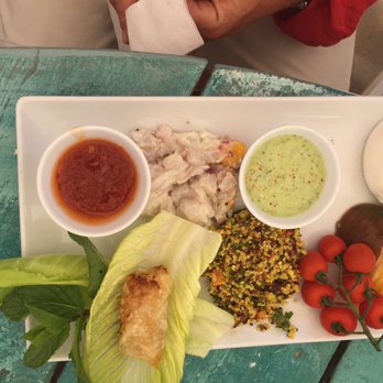 Cabane Bambou - A plate with a bit of all the apps. - Beach Bars Near Me - Ramatuelle, 83