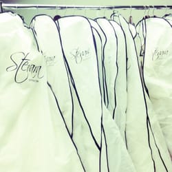 Stevara Bridal Distribution - Stevara bridal gown bags protecting the prettiest dresses!