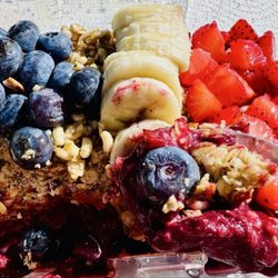 Plume & Brew - Acai Bowl