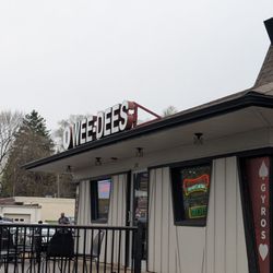 Wee-Dee's