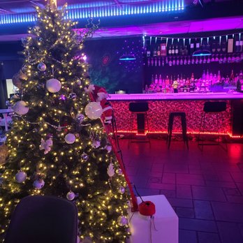Haus Lounge - Merry Christmas! - Lounges Near Me - La Mirada, California