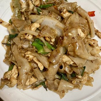 Orange Thai - 4. Drunken Noodle - Thai Near Me - Huntington Beach, California Orange Thai - 4. Drunken Noodle - Thai Near Me - Huntington Beach, California