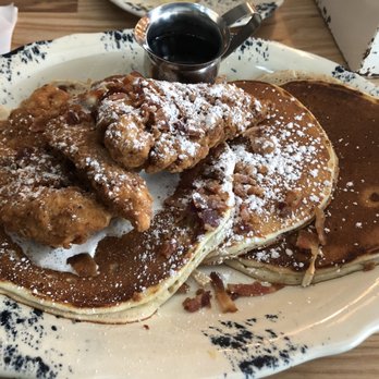 Whistle Britches - Plano - Hot Cakes and Chicken - American Near Me - Plano, Texas Whistle Britches - Plano - Hot Cakes and Chicken - American Near Me - Plano, Texas