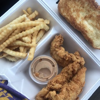 Raising Cane's Chicken Fingers - I INHALED this. Straight like dat...... - Fast Food Near Me - Riverside, Illinois