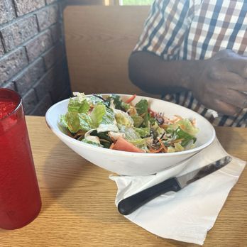 Cubby's BBQ - Garden salad - Barbeque Near Me - Hackensack, New Jersey Cubby's BBQ - Garden salad - Barbeque Near Me - Hackensack, New Jersey