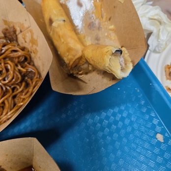 Shanghai Lao Wei Dao - spring egg roll pretty much eating skin only not much meat in past oil greasy.You can tell, don't waste your money and go there - Chinese Near Me - Richmond, British Columbia Shanghai Lao Wei Dao - spring egg roll pretty much eating skin only not much meat in past oil greasy.You can tell, don't waste your money and go there - Chinese Near Me - Richmond, British Columbia