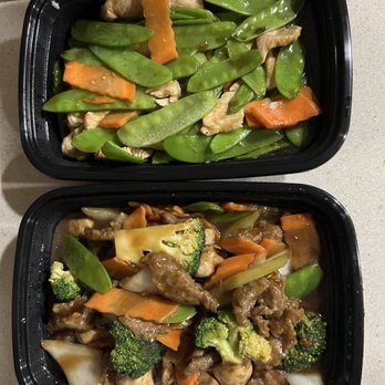 Li's Place - Snow Peas w. Chicken, Vegetables w. Beef or Shrimp - Chinese Near Me - Freeport, Maine