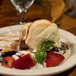 Dine LA 2026: Brownie Sundae Dine LA 2026: Brownie Sundae