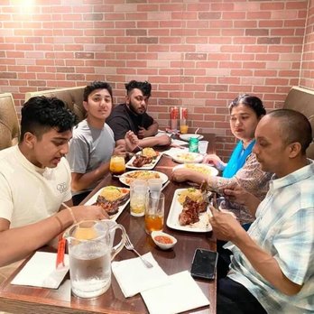 Eatzy Thai - Thai Near Me - Astoria, New York