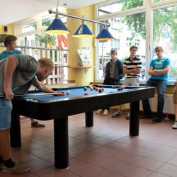 A&O - Billiardrunde in Aktion