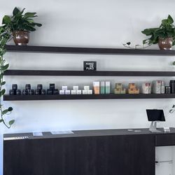 Black Orchid Barbers - Interior