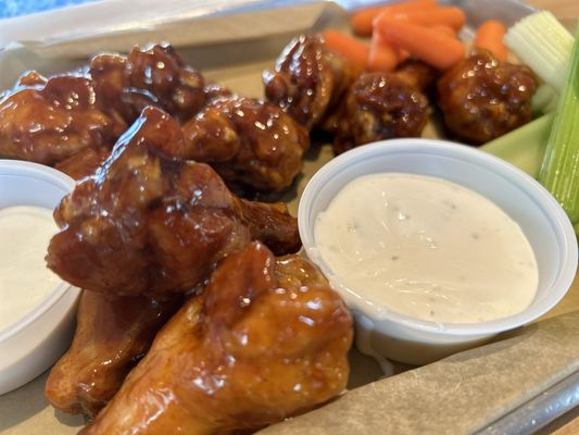 Buffalo Wild Wings by null