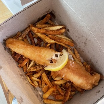 Fin City Fish & Chips Restaurant - Pickerel meal with burnt skimpy amounts of fries - Fish & Chips Near Me - Orillia, Ontario Fin City Fish & Chips Restaurant - Pickerel meal with burnt skimpy amounts of fries - Fish & Chips Near Me - Orillia, Ontario