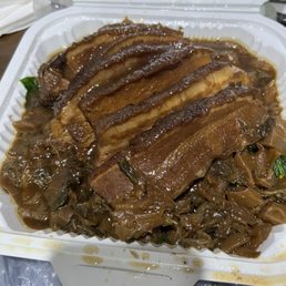 Braised Pork with Preserved Vegetables/梅菜扣肉 Braised Pork with Preserved Vegetables/梅菜扣肉