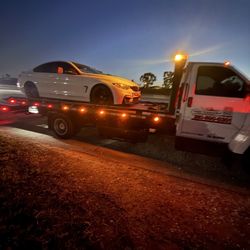 Uribe Towing Service