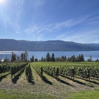 Arrowleaf Cellars - Wineries Near Me - Lake Country, British Columbia Arrowleaf Cellars - Wineries Near Me - Lake Country, British Columbia