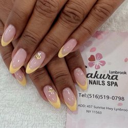 Lynbrook Sakura Nails Spa