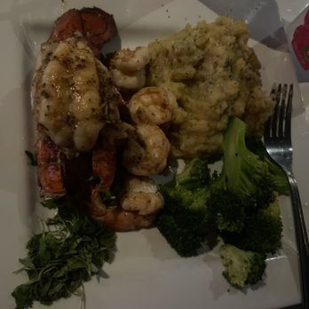 Reserve Kitchen & Cocktails - Reserve Classic Seafood Platter - Cigar Bars Near Me - Conyers, Georgia Reserve Kitchen & Cocktails - Reserve Classic Seafood Platter - Cigar Bars Near Me - Conyers, Georgia