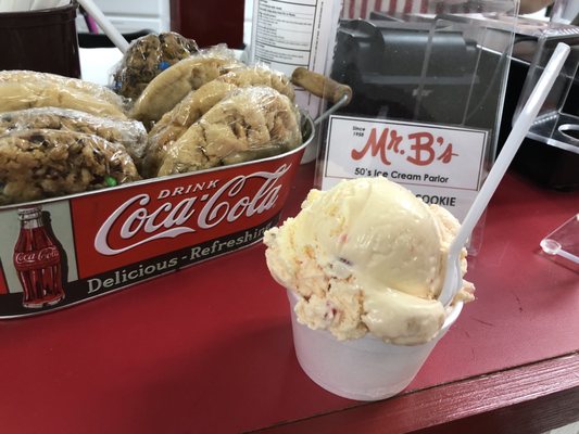 Mr B's Ice Cream Parlor by null