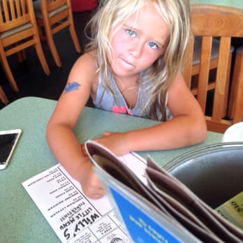 Pineapple Willy's - Emma waiting on her food - Seafood Near Me - Panama City Beach, Florida Pineapple Willy's - Emma waiting on her food - Seafood Near Me - Panama City Beach, Florida