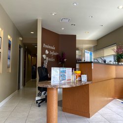Peninsula Infinite Smiles - Reception area