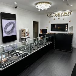 On The Spot Jewelers - Show room