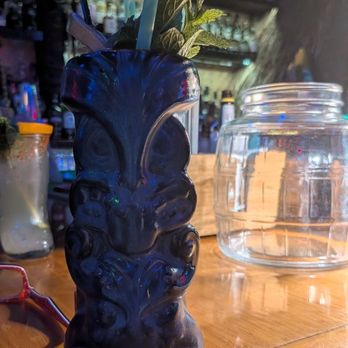 Lei Low - Cocktail Bars Near Me - Houston, Texas